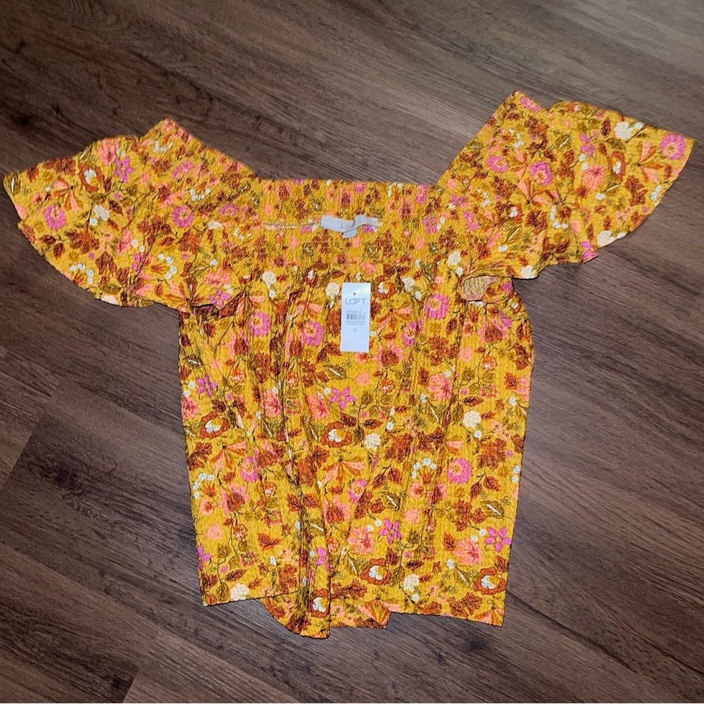 NWT LOFT Garden Floral Top in Mineral Yellow (M)